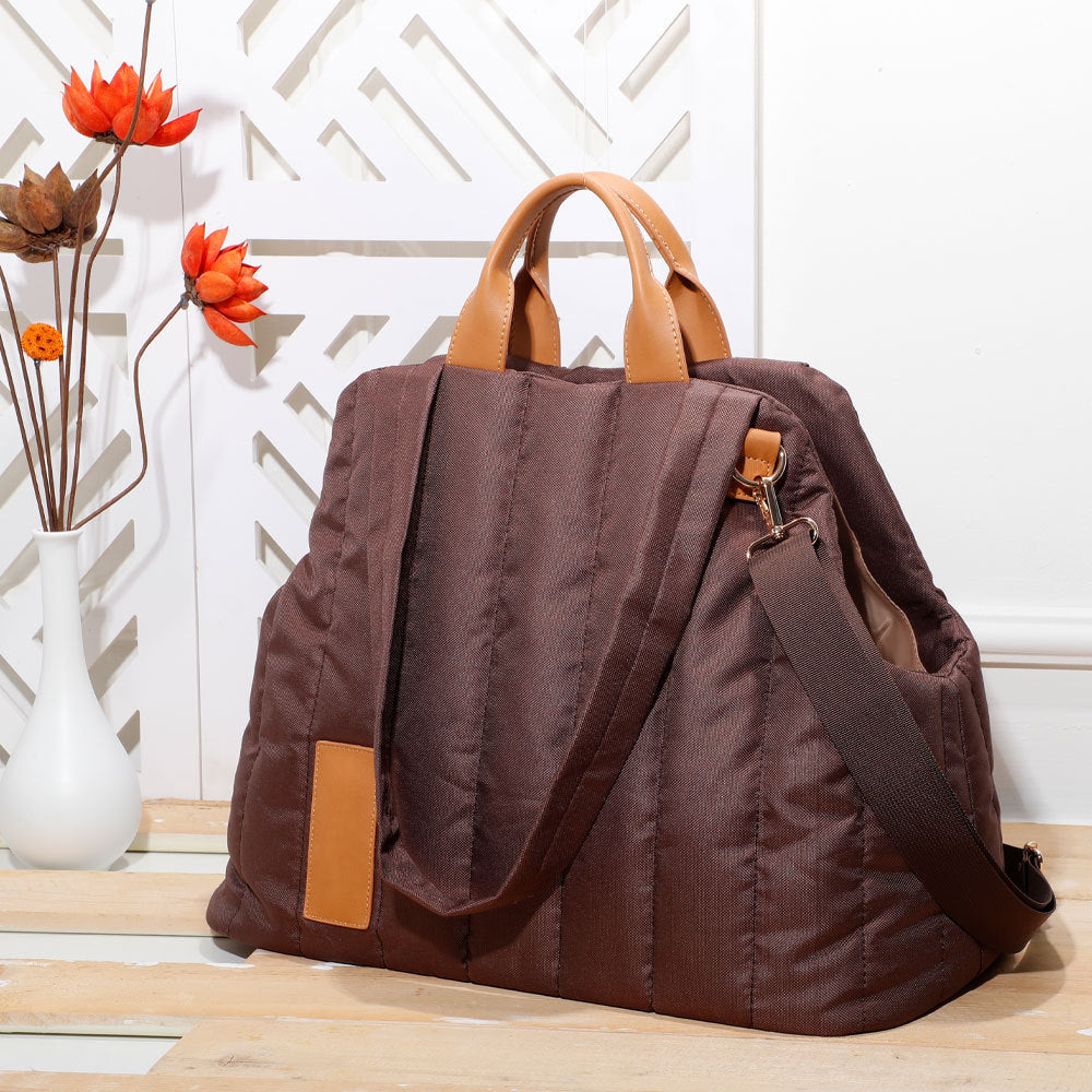 Lightweight Waterproof Pet Carrier Bag For Outdoor Travel Use